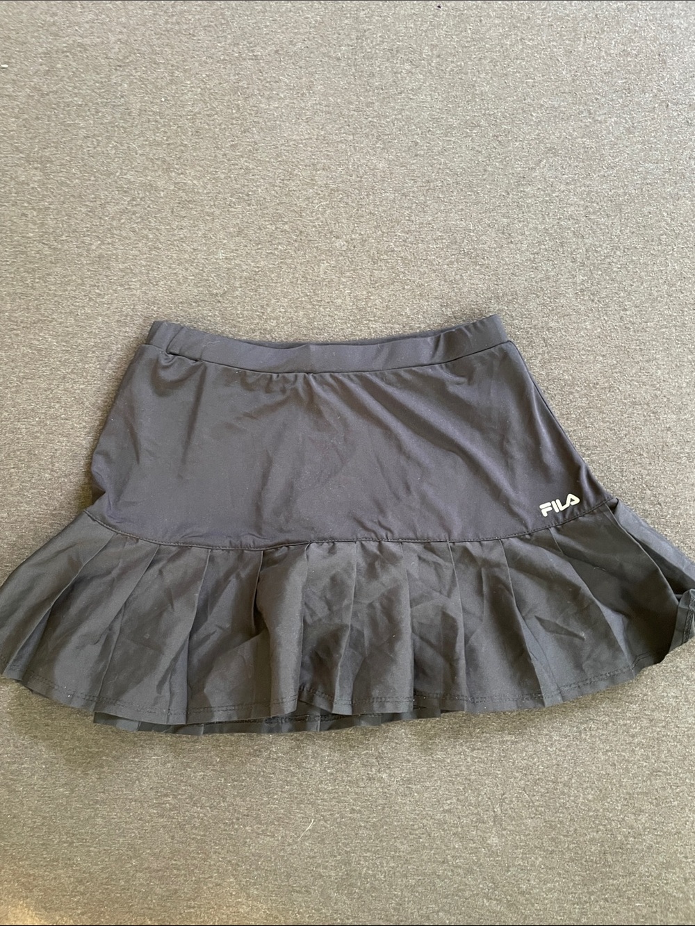 Fila black tennis skort in size S